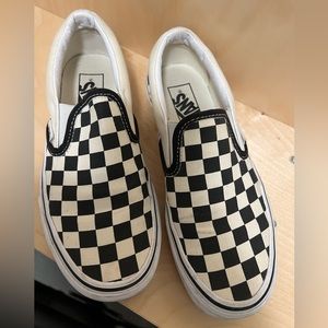Checkered Vans Slip Ons — 5M/6.5W